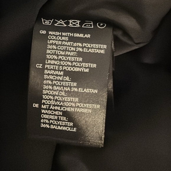 H&M Black Sleeveless Sheath Dress Buttons Vintage Vibes Size 8 Work Party Event - Picture 7 of 8